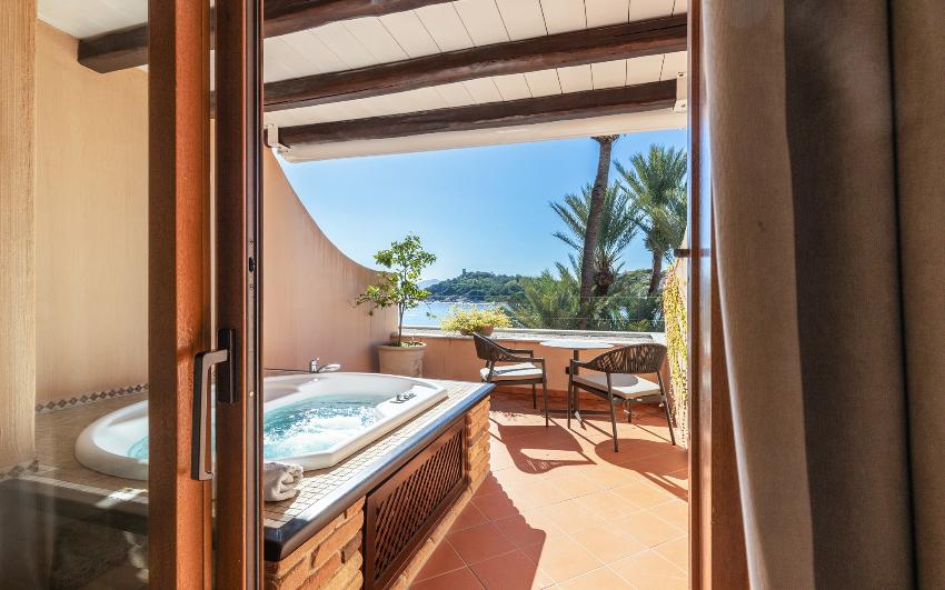 Hotel La Bitta Arbatax -  Camera Junior Suite Infinity Bay 9