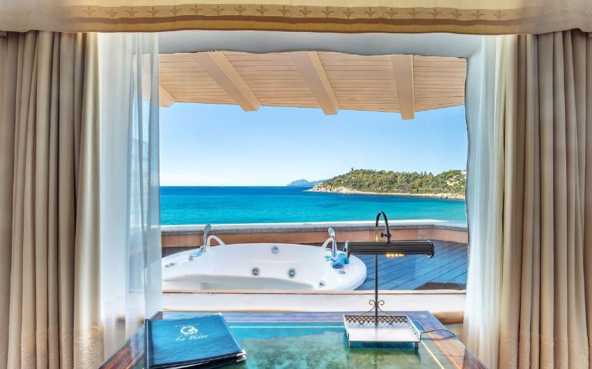 Hotel La Bitta Arbatax -  Camera Deluxe Meerblick mit Jacuzzi 14
