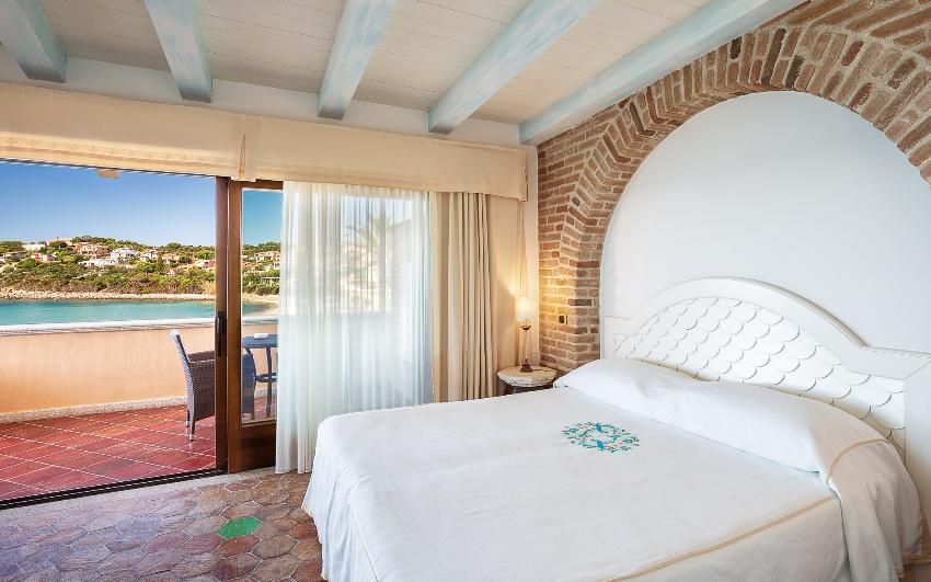 Hotel La Bitta Arbatax -  Camera Deluxe Meerblick mit Jacuzzi 12