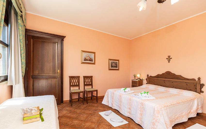 Funtana Noa Hotel Residence Funtana Noa Villanovaforru -  Sistemazioni S'Aposentu de Oru 1