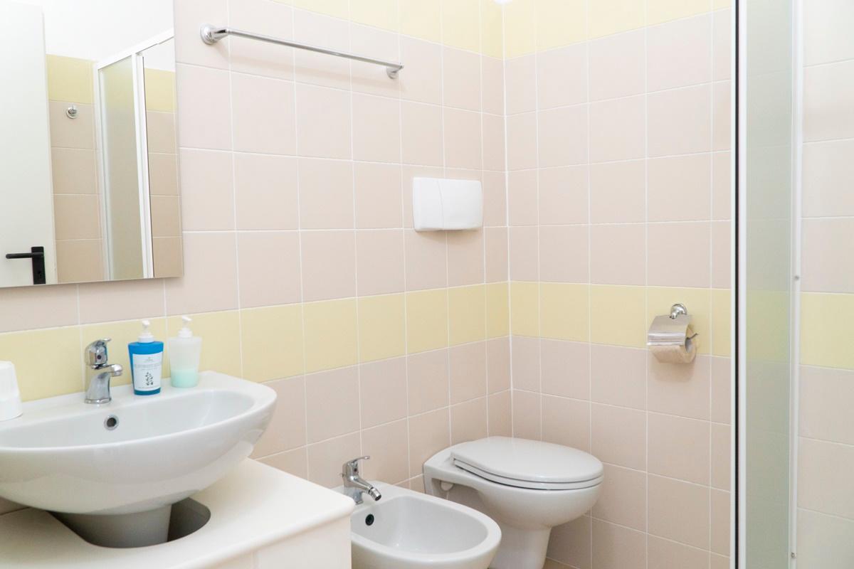 MuMA Hostel Muma Hostel Sant'Antioco -  Camera Doppia Comfort Vista Mare 1