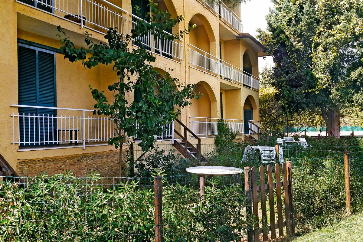 Nexus Hotels di Bini Viaggi S.R.L. Residence Golfo della Lacona Lacona/Capoliveri -  Sistemazione Bilo 4 G 1