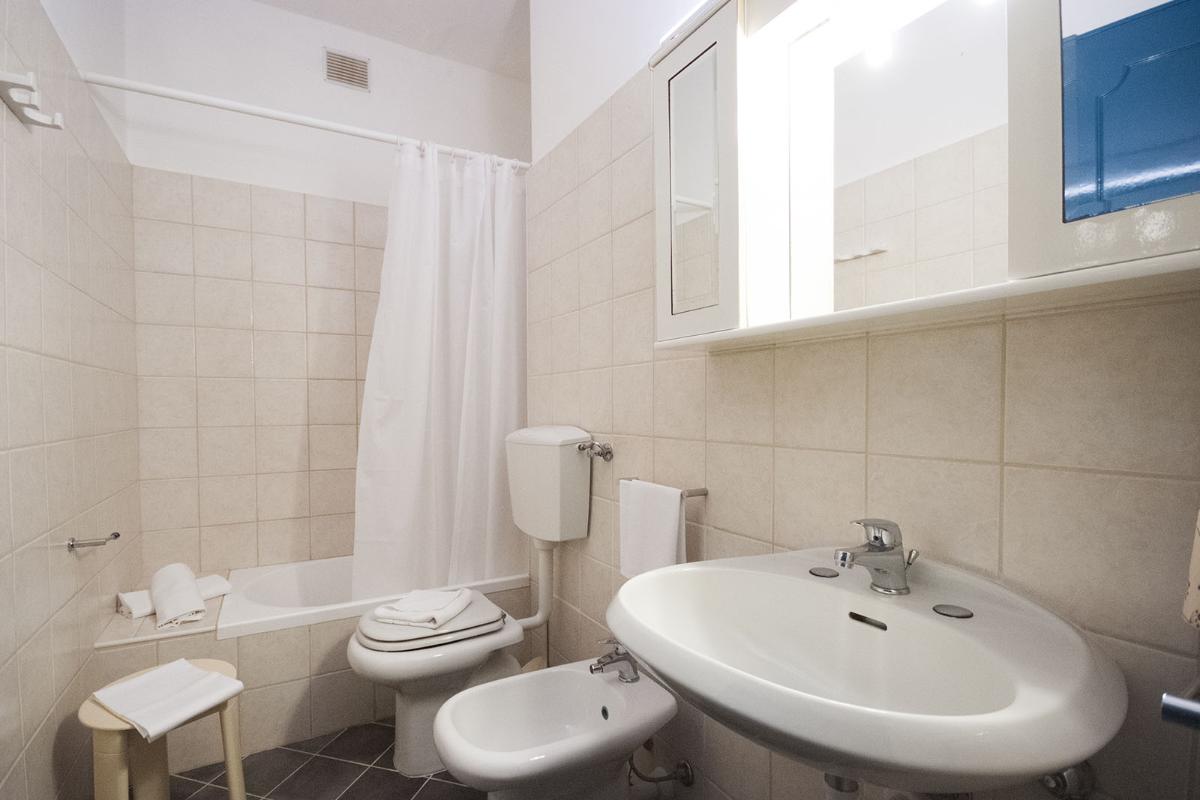 Nexus Hotels di Bini Viaggi S.R.L. Residence Golfo della Lacona Lacona/Capoliveri -  Sistemazione Attico 1