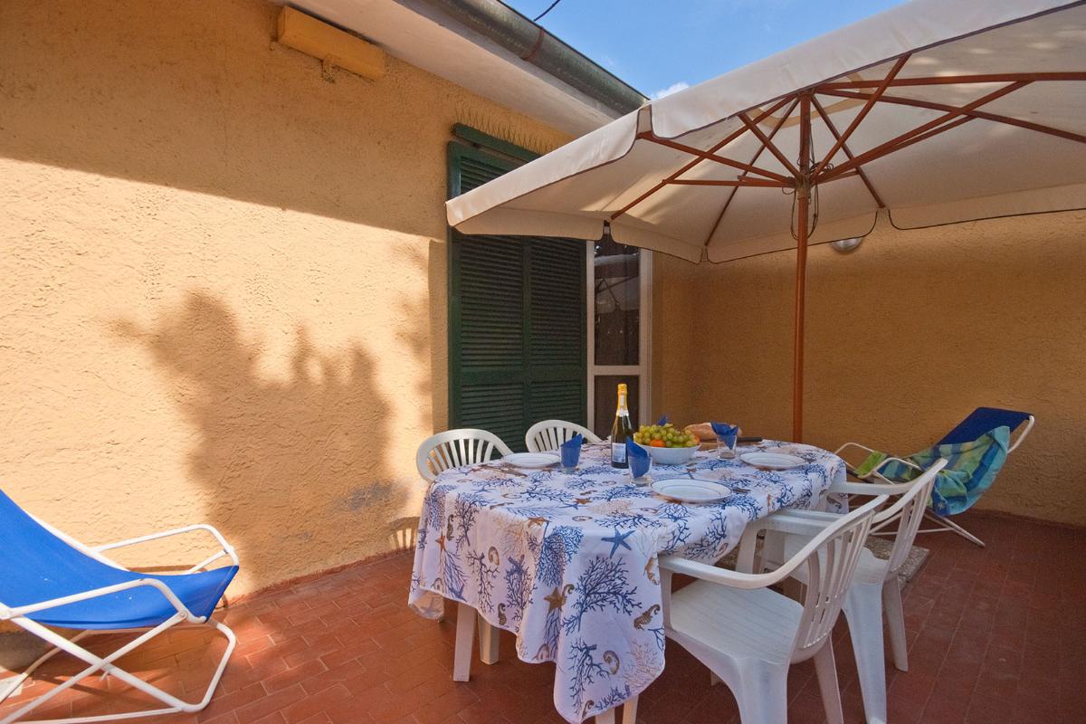 Nexus Hotels di Bini Viaggi S.R.L. Residence Golfo della Lacona Lacona/Capoliveri -  Sistemazione Attico 1