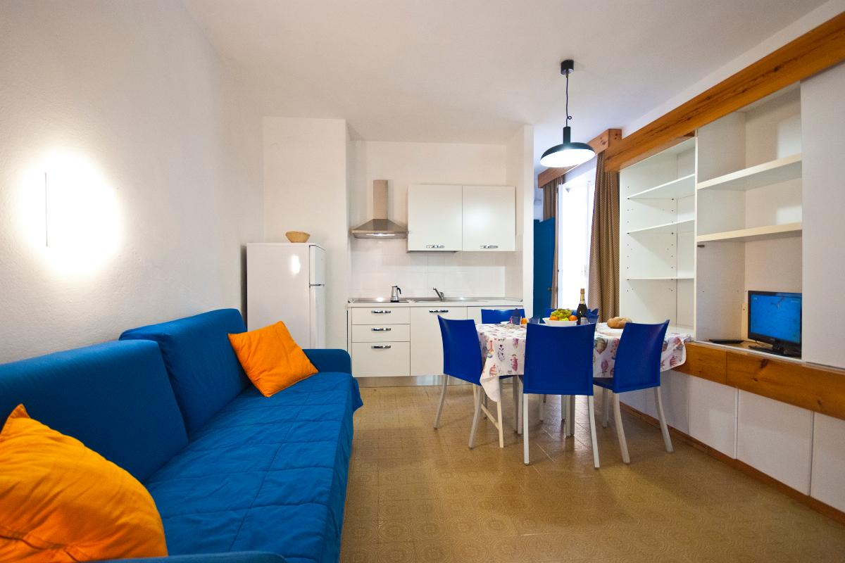 Nexus Hotels di Bini Viaggi S.R.L. Residence Golfo della Lacona Lacona/Capoliveri -  Sistemazione Bilo 4 M 1