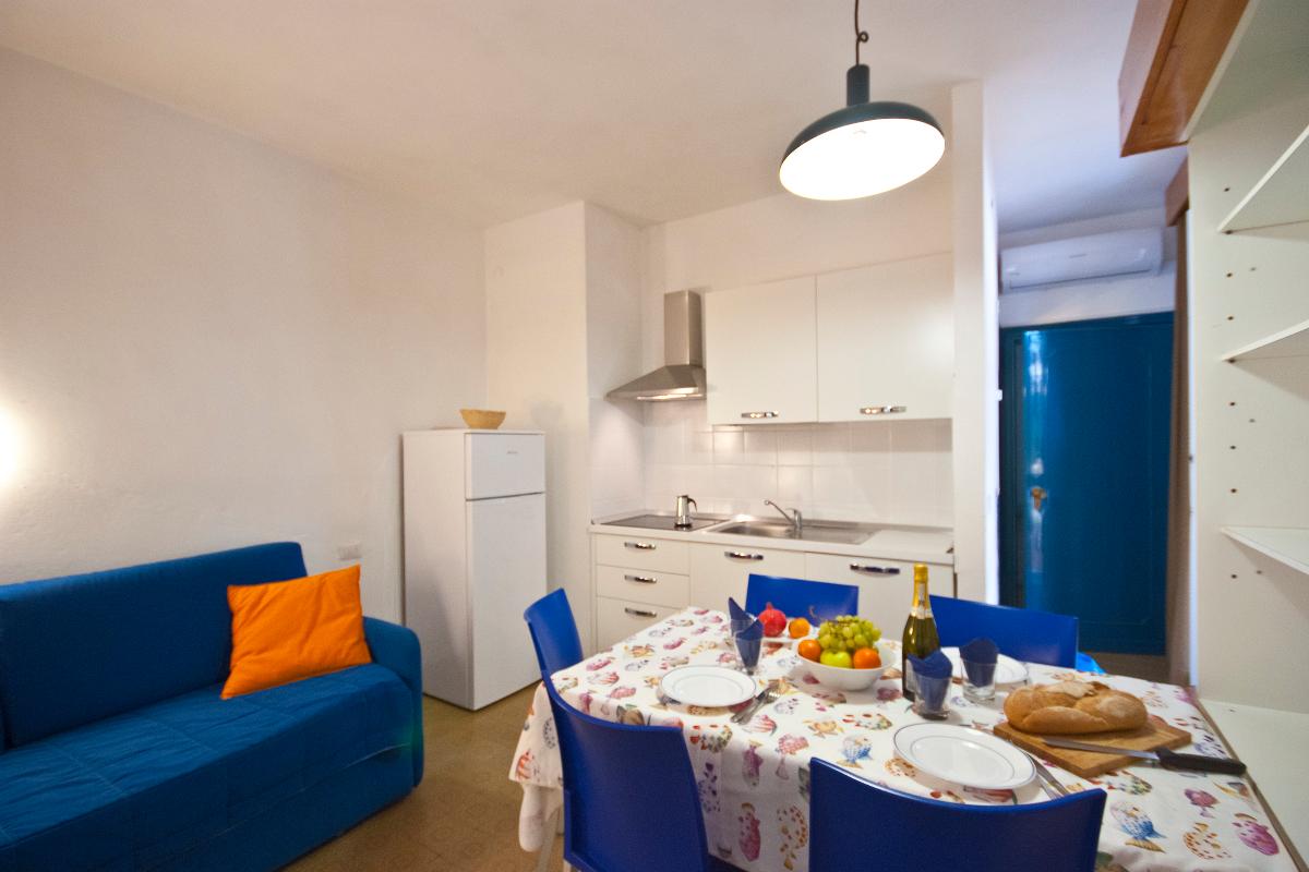 Nexus Hotels di Bini Viaggi S.R.L. Residence Golfo della Lacona Lacona/Capoliveri -  Sistemazione Bilo 4 M 1