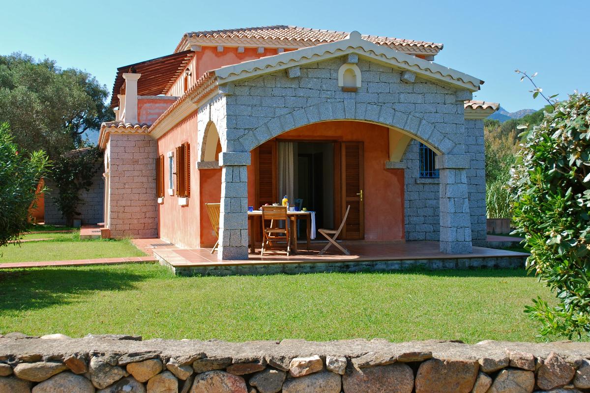 Nexus Hotels di Bini Viaggi S.R.L. Appartamenti Vecchio Stazzo San Teodoro -  Sistemazione Trilo 4 1