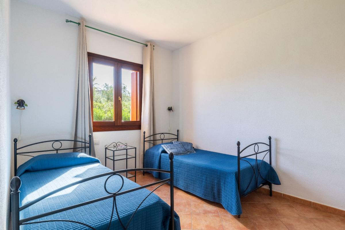 Nexus Hotels di Bini Viaggi S.R.L. Appartamenti Vecchio Stazzo San Teodoro -  Sistemazione Trilo 4 1