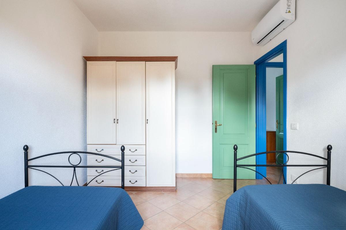 Nexus Hotels di Bini Viaggi S.R.L. Appartamenti Vecchio Stazzo San Teodoro -  Sistemazione Trilo 4 1