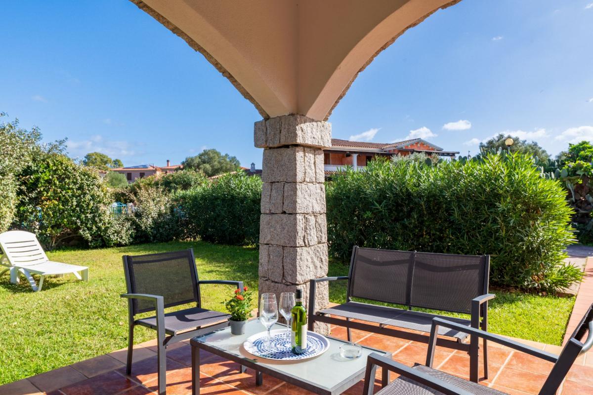 Nexus Hotels di Bini Viaggi S.R.L. Appartamenti Vecchio Stazzo San Teodoro -  Sistemazione Trilo 4 1