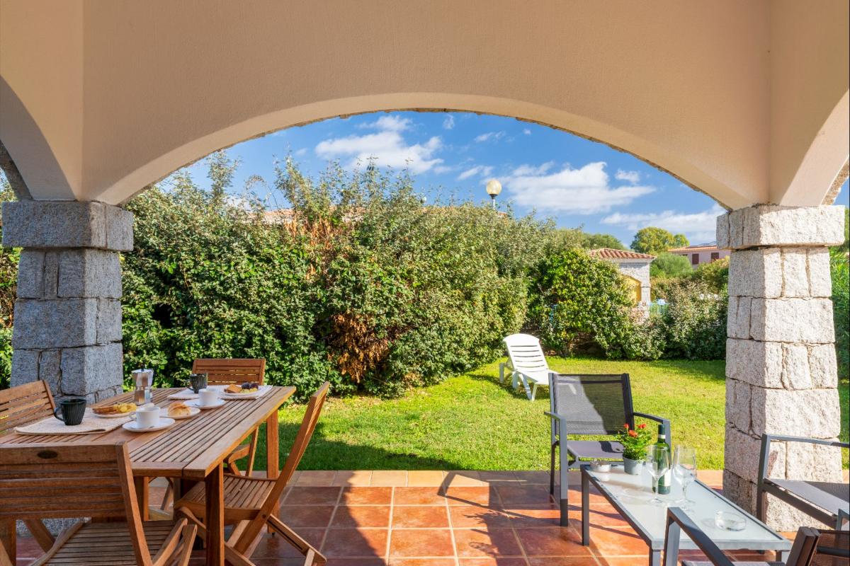 Nexus Hotels di Bini Viaggi S.R.L. Appartamenti Vecchio Stazzo San Teodoro -  Sistemazione Trilo 4 1