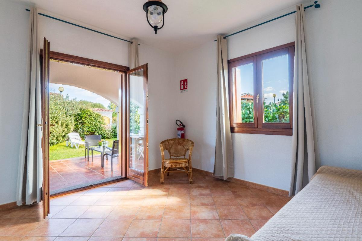 Nexus Hotels di Bini Viaggi S.R.L. Appartamenti Vecchio Stazzo San Teodoro -  Sistemazione Trilo 4 1