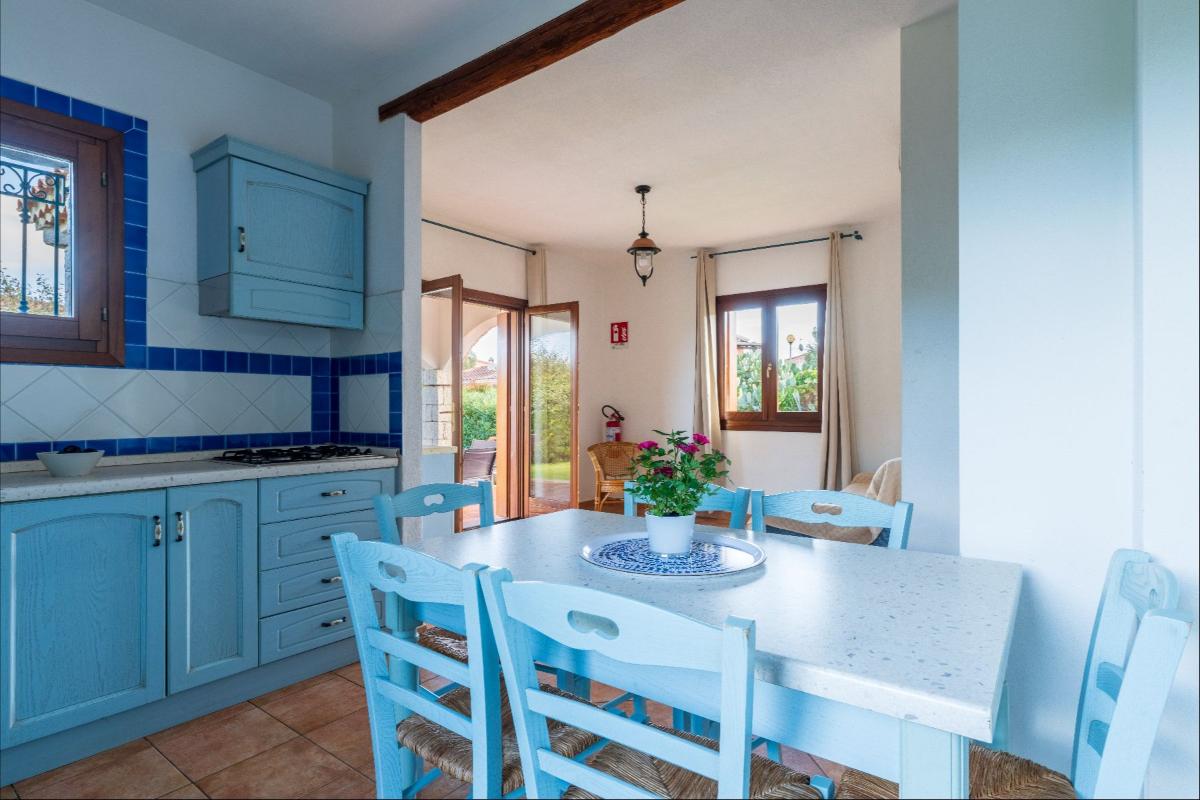 Nexus Hotels di Bini Viaggi S.R.L. Appartamenti Vecchio Stazzo San Teodoro -  Sistemazione Trilo 4 1