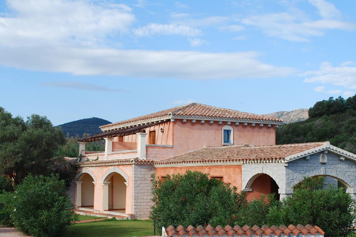 Nexus Hotels di Bini Viaggi S.R.L. Appartamenti Vecchio Stazzo San Teodoro -  Sistemazione Trilo 6 1