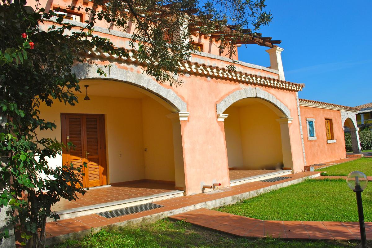 Nexus Hotels di Bini Viaggi S.R.L. Appartamenti Vecchio Stazzo San Teodoro -  Sistemazione Trilo 6 1