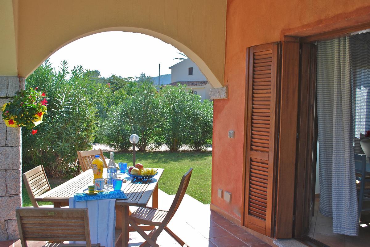 Nexus Hotels di Bini Viaggi S.R.L. Appartamenti Vecchio Stazzo San Teodoro -  Sistemazione Trilo 6 1