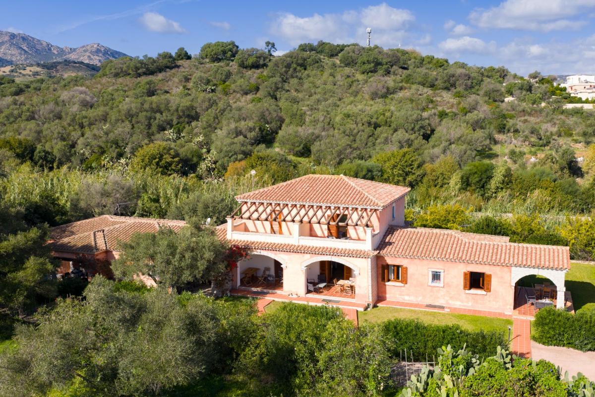 Nexus Hotels di Bini Viaggi S.R.L. Appartamenti Vecchio Stazzo San Teodoro -  Sistemazione Trilo 6 1