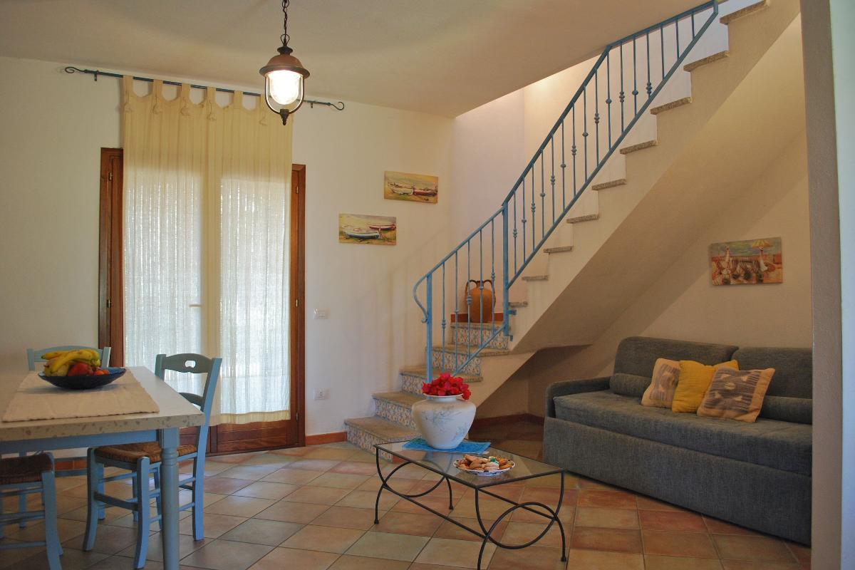 Nexus Hotels di Bini Viaggi S.R.L. Appartamenti Vecchio Stazzo San Teodoro -  Sistemazione Trilo 6 DS 1