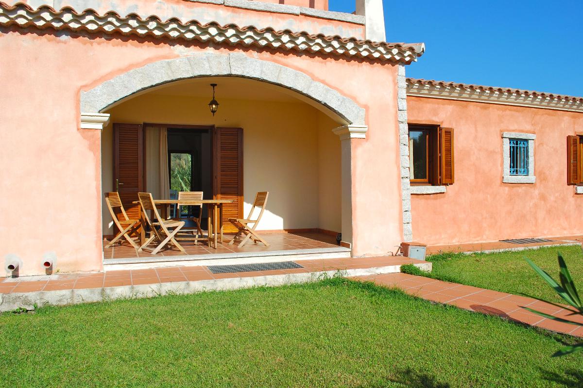 Nexus Hotels di Bini Viaggi S.R.L. Appartamenti Vecchio Stazzo San Teodoro -  Sistemazione Trilo 6 DS 1