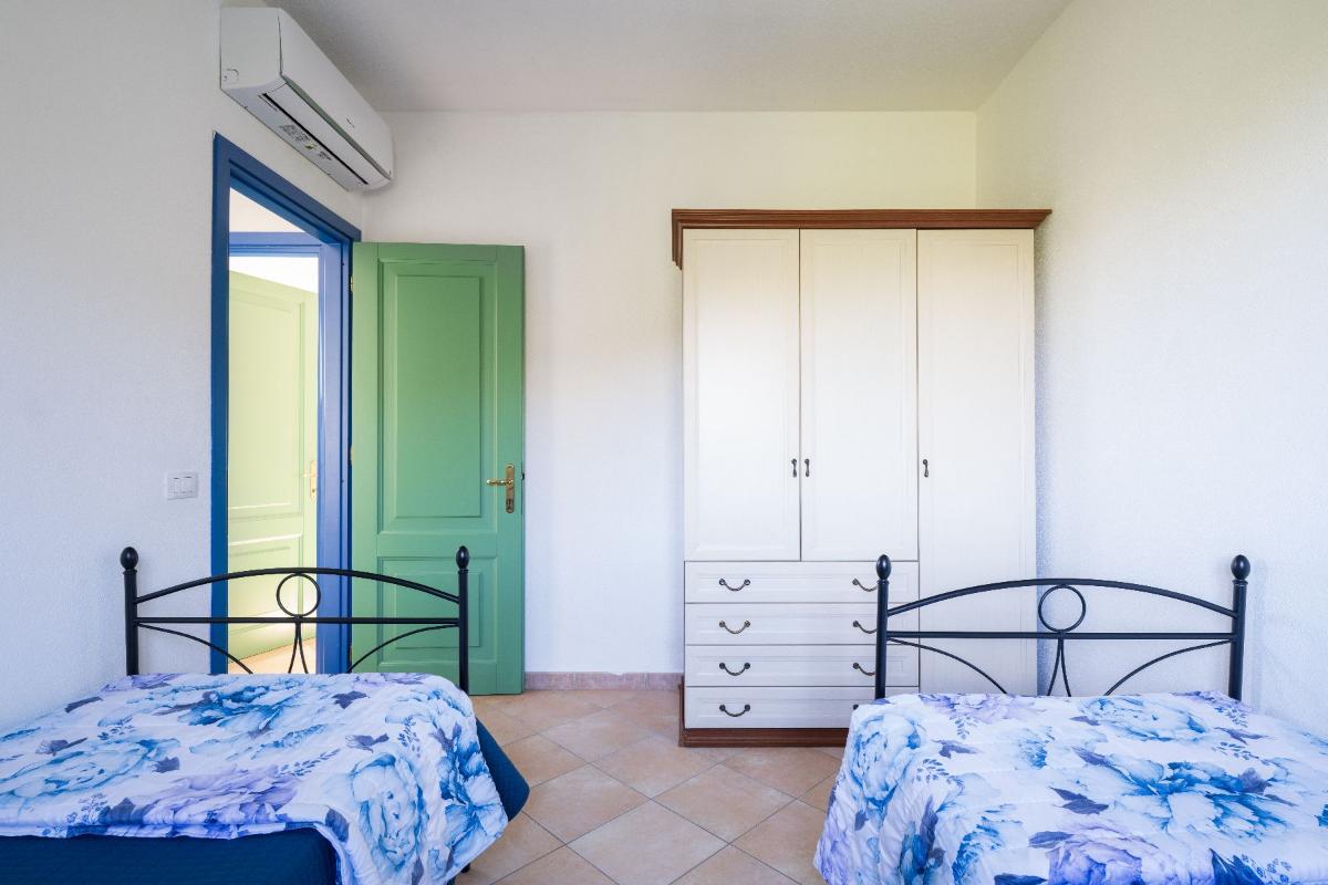 Nexus Hotels di Bini Viaggi S.R.L. Appartamenti Vecchio Stazzo San Teodoro -  Sistemazione Trilo 6 DS 1