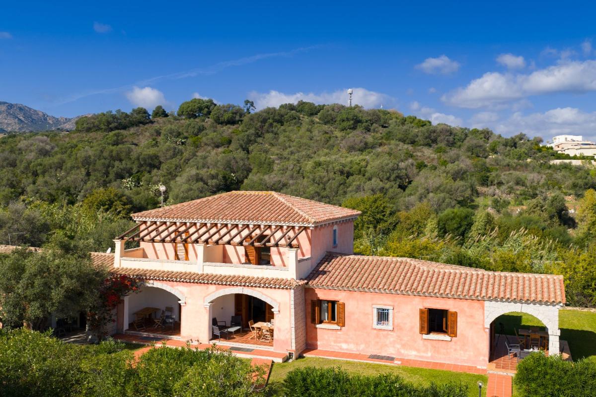 Nexus Hotels di Bini Viaggi S.R.L. Appartamenti Vecchio Stazzo San Teodoro -  Sistemazione Trilo 6 DS 1