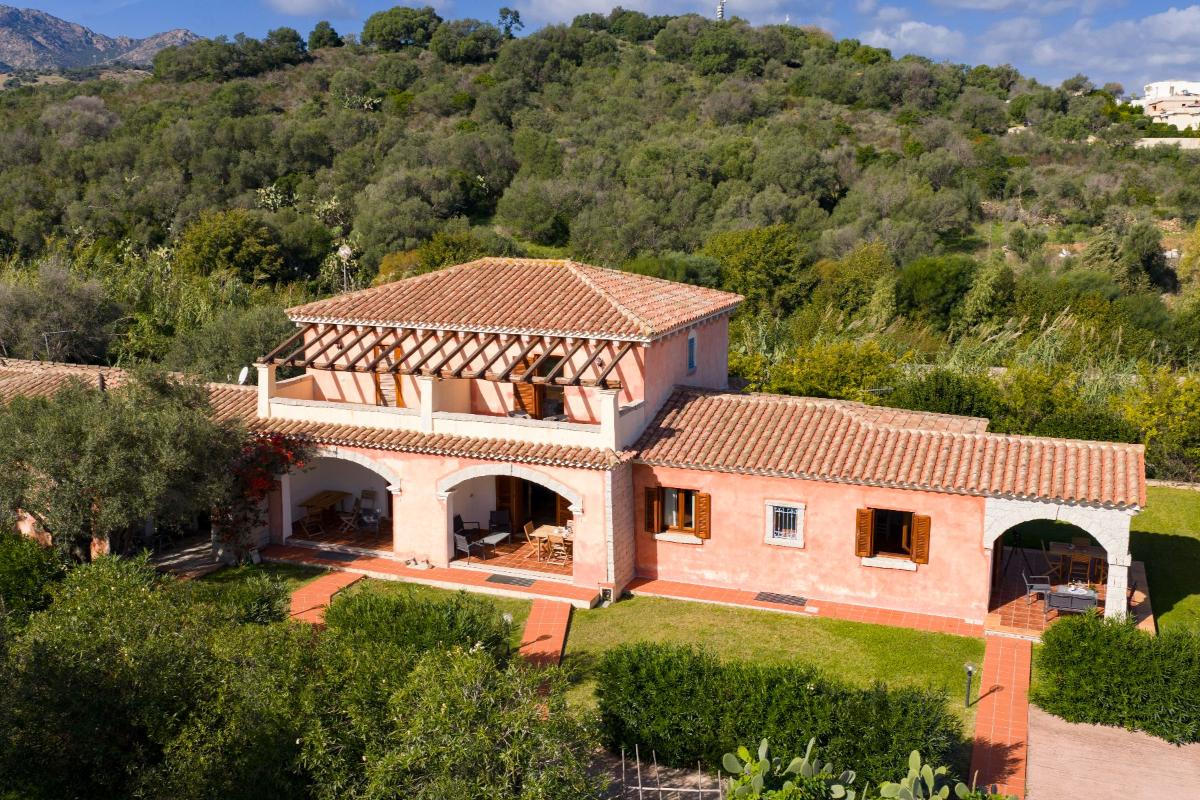 Nexus Hotels di Bini Viaggi S.R.L. Appartamenti Vecchio Stazzo San Teodoro -  Sistemazione Trilo 6 DS 1