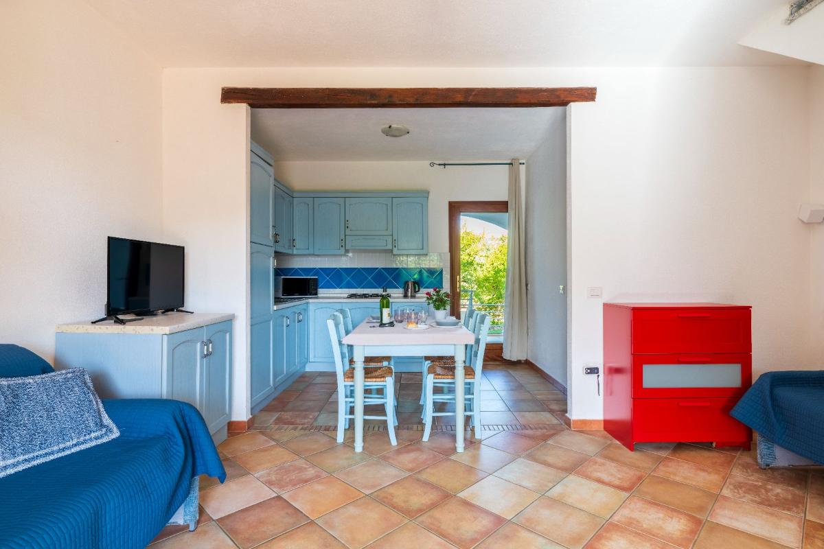 Nexus Hotels di Bini Viaggi S.R.L. Appartamenti Vecchio Stazzo San Teodoro -  Sistemazione Trilo 6 DS 1