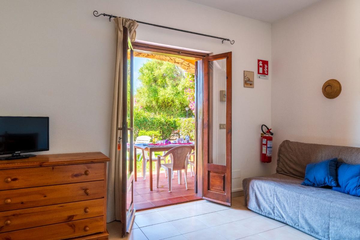 Nexus Hotels di Bini Viaggi S.R.L. Residence Oasi e Oasi Blu San Teodoro -  Sistemazione Bilo 4 1