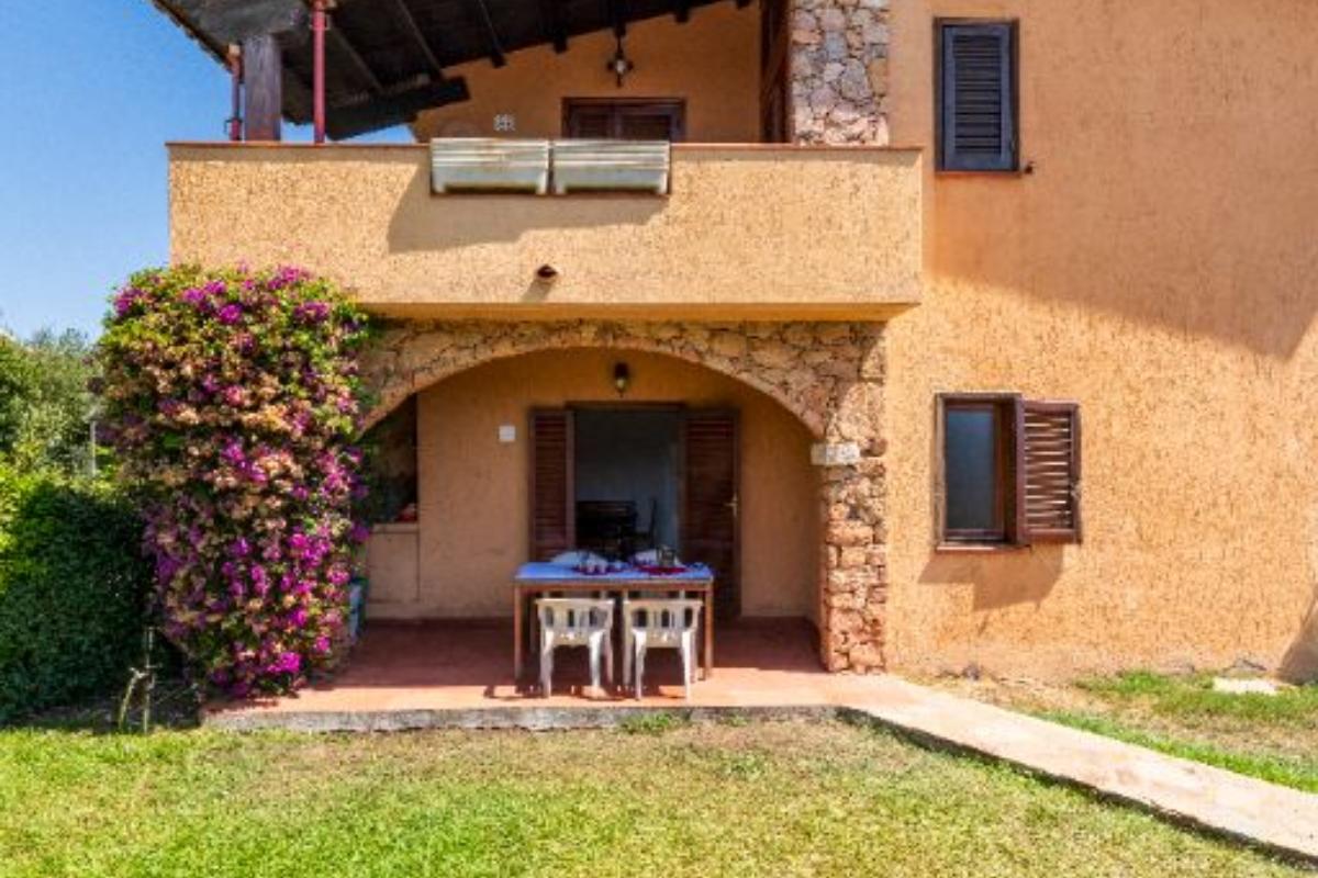 Nexus Hotels di Bini Viaggi S.R.L. Residence Oasi e Oasi Blu San Teodoro - Sistemazione Trilo 6 1