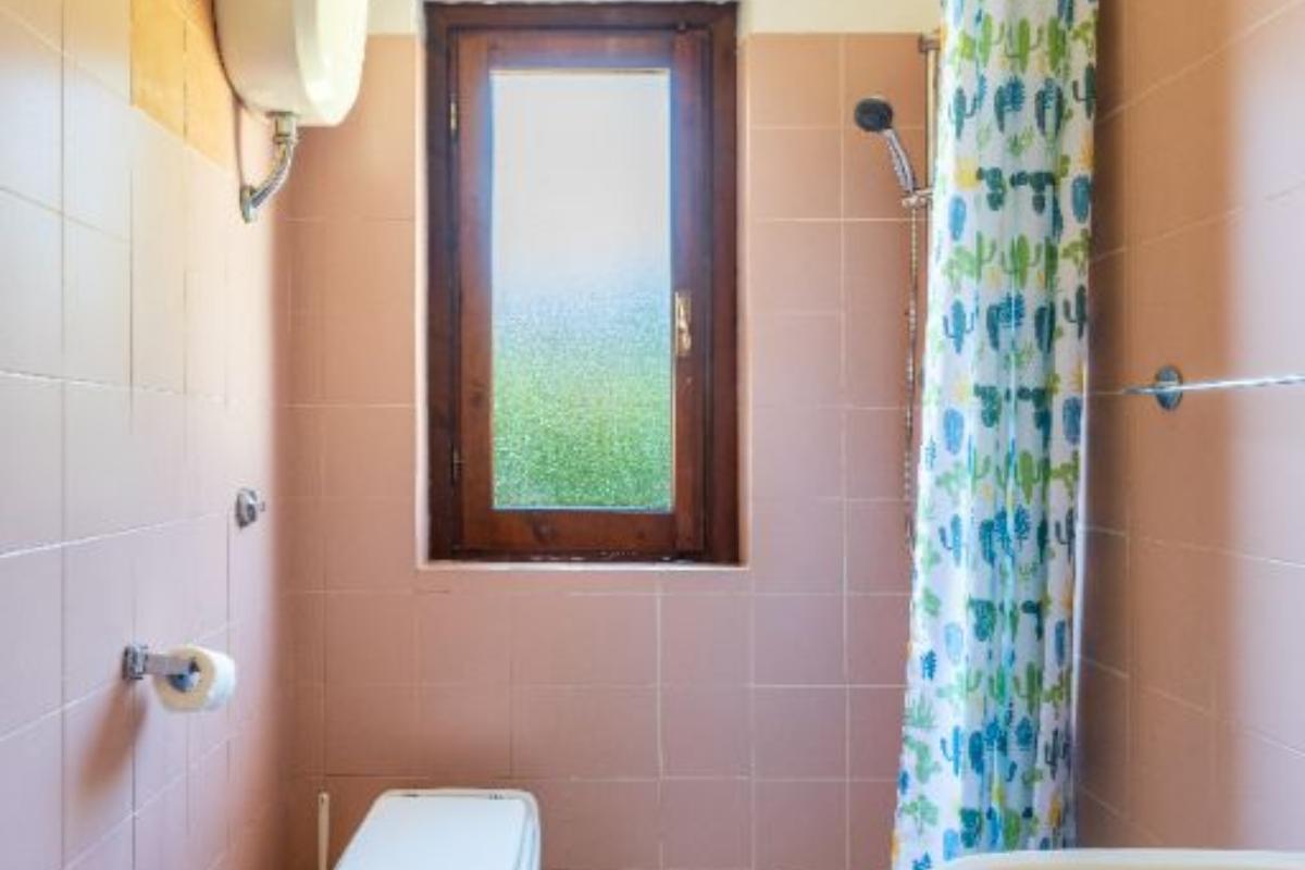 Nexus Hotels di Bini Viaggi S.R.L. Residence Oasi e Oasi Blu San Teodoro - Sistemazione Cuadros 8 1