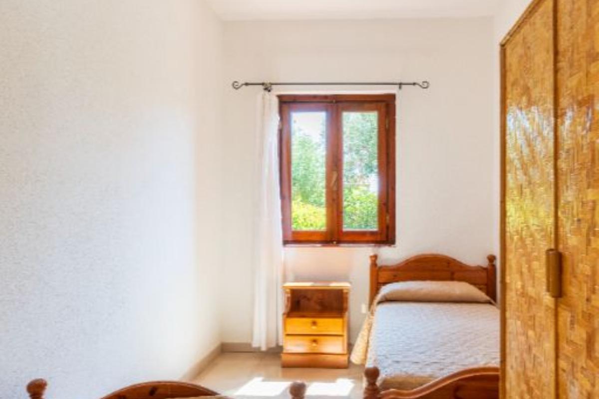 Nexus Hotels di Bini Viaggi S.R.L. Residence Oasi e Oasi Blu San Teodoro - Sistemazione Cuadros 8 1