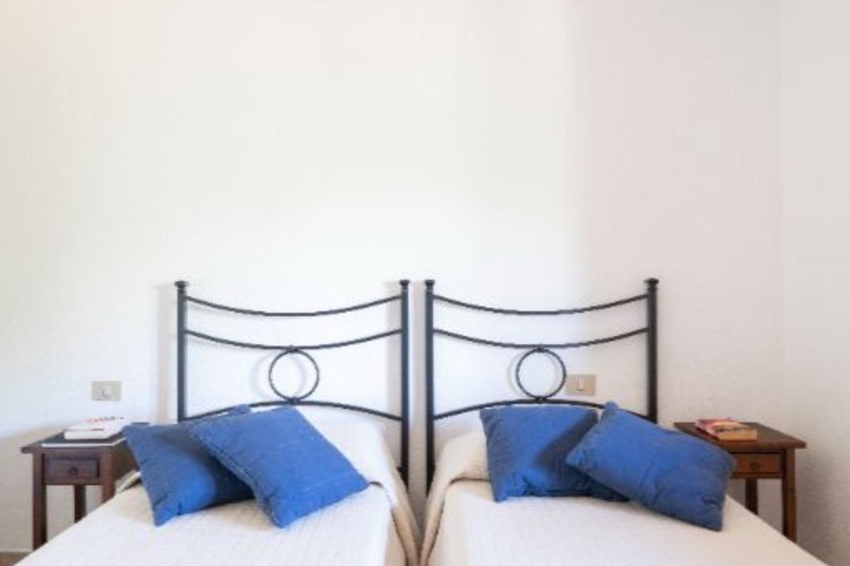 Nexus Hotels di Bini Viaggi S.R.L. Residence Oasi e Oasi Blu San Teodoro - Sistemazione Trilo 6 BLU 1