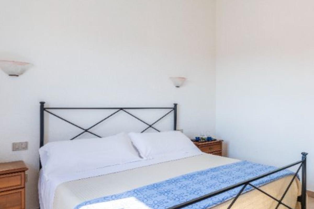 Nexus Hotels di Bini Viaggi S.R.L. Residence Oasi e Oasi Blu San Teodoro - Sistemazione Trilo 6 BLU 1