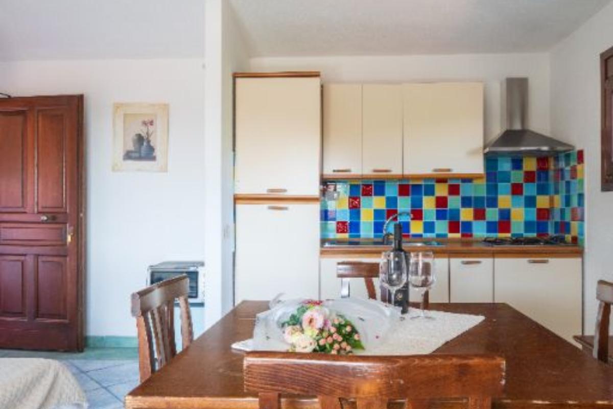 Nexus Hotels di Bini Viaggi S.R.L. Residence Oasi e Oasi Blu San Teodoro - Sistemazione Trilo 6 BLU 1