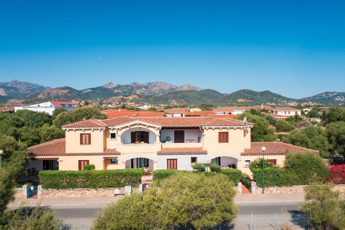 Nexus Hotels di Bini Viaggi S.R.L. Residence Oasi e Oasi Blu San Teodoro -  Sistemazione Trilo 6 BLU 1