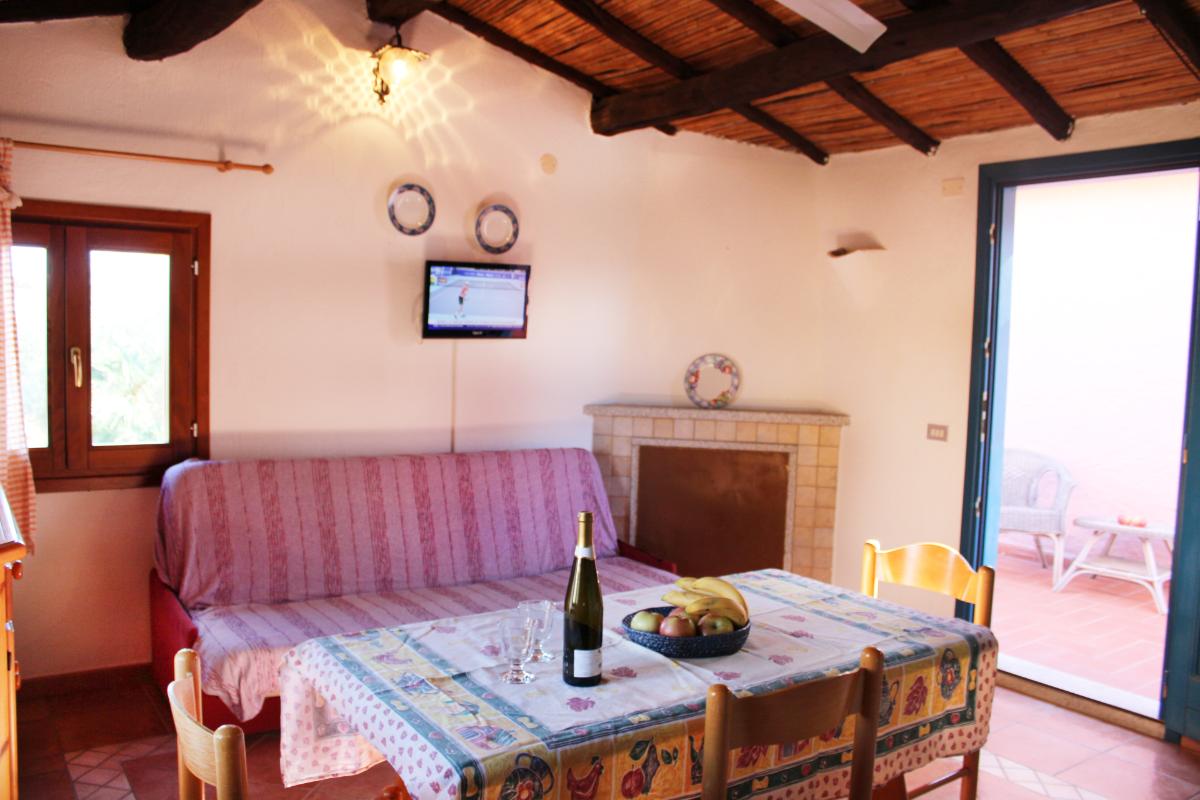 Nexus Hotels di Bini Viaggi S.R.L. Appartamenti Tiffany San Teodoro -  Sistemazione Trilo 6 1