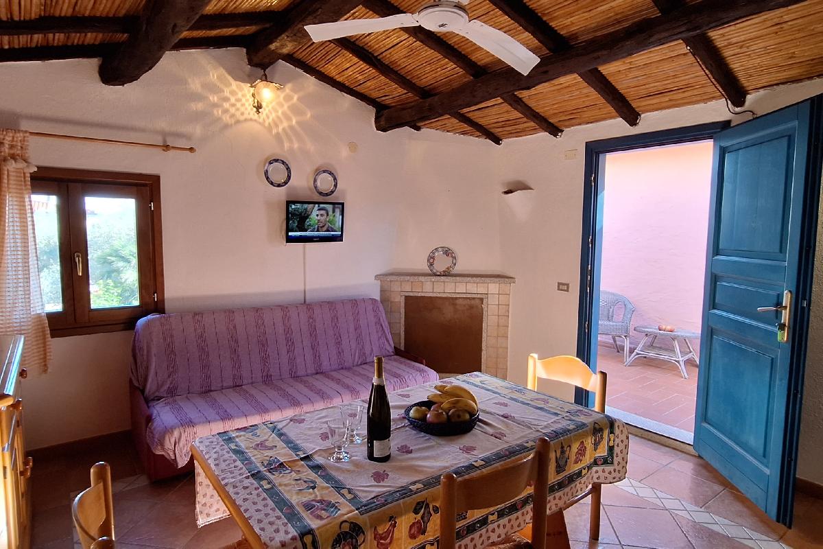 Nexus Hotels di Bini Viaggi S.R.L. Appartamenti Tiffany San Teodoro -  Sistemazione Trilo 4 1