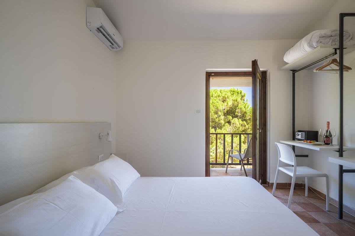 Nexus Hotels di Bini Viaggi S.R.L. Q Resort Platamona -  Sistemazione Habitación Classic 1