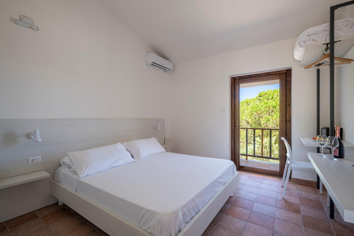 Nexus Hotels di Bini Viaggi S.R.L. Q Resort Platamona -  Sistemazione Chambre Classique 1