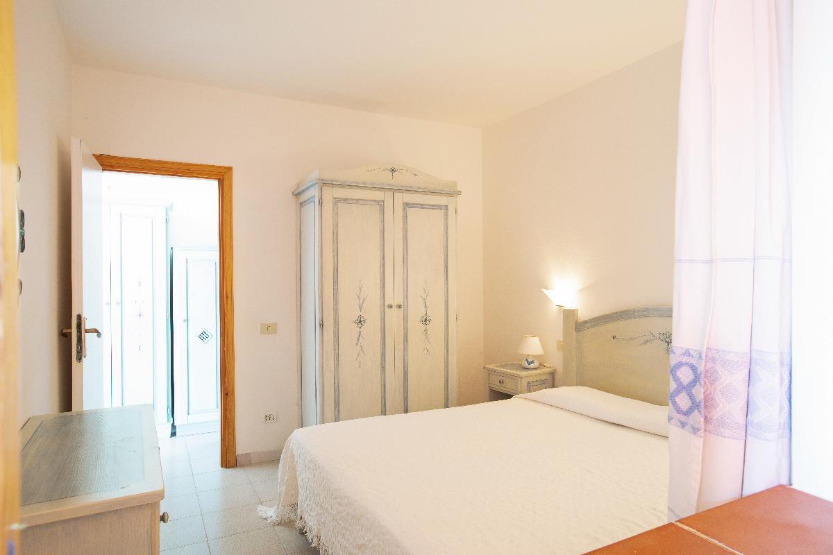 Nexus Hotels di Bini Viaggi S.R.L. Residence Porto Coda Cavallo San Teodoro -  Sistemazione Trilo 4 1