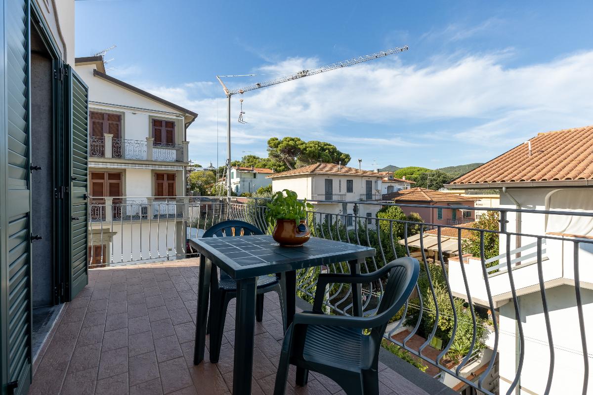 Nexus Hotels di Bini Viaggi S.R.L. Residence Pungenti Castiglioncello -  Sistemazione Quadri 8 DS 1