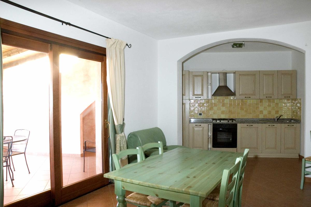 Nexus Hotels di Bini Viaggi S.R.L.  Golfo di Marinella -  Sistemazione Bilo 4 - Doble Servicios 1