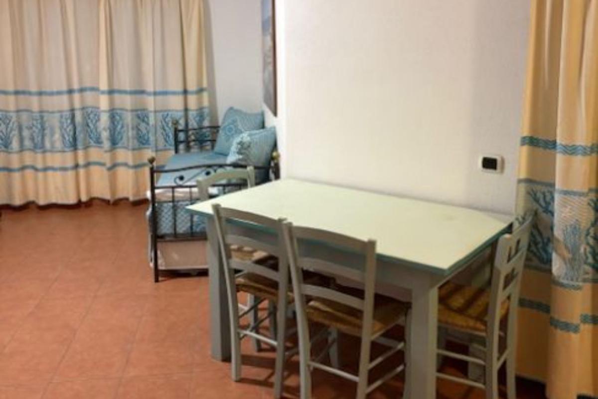 Nexus Hotels di Bini Viaggi S.R.L.  Golfo di Marinella -  Sistemazione Trilo 6 1