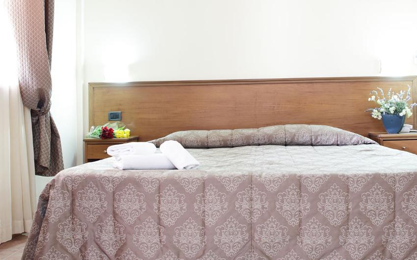 Hotel Pausania Inn Tempio Pausania - Standard Zimmer 1