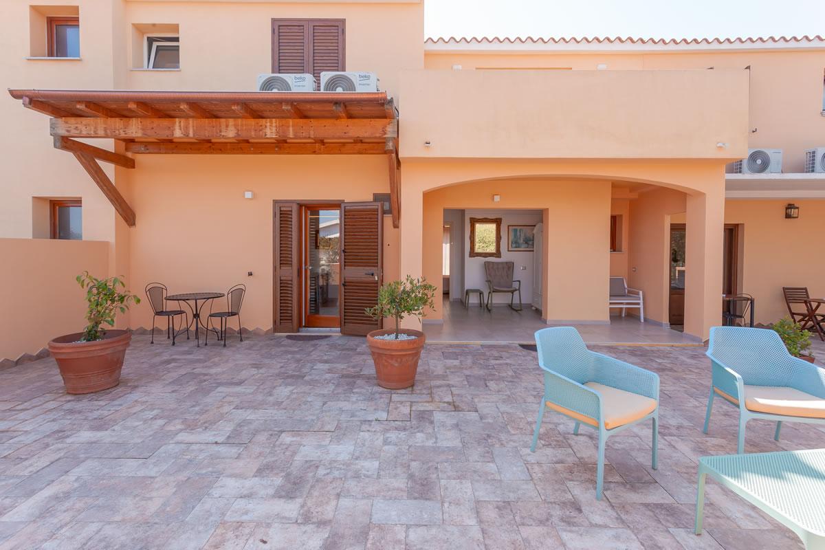 Residenze Pettirosso Pettirosso Center San Teodoro -  Camera Camera Deluxe 1