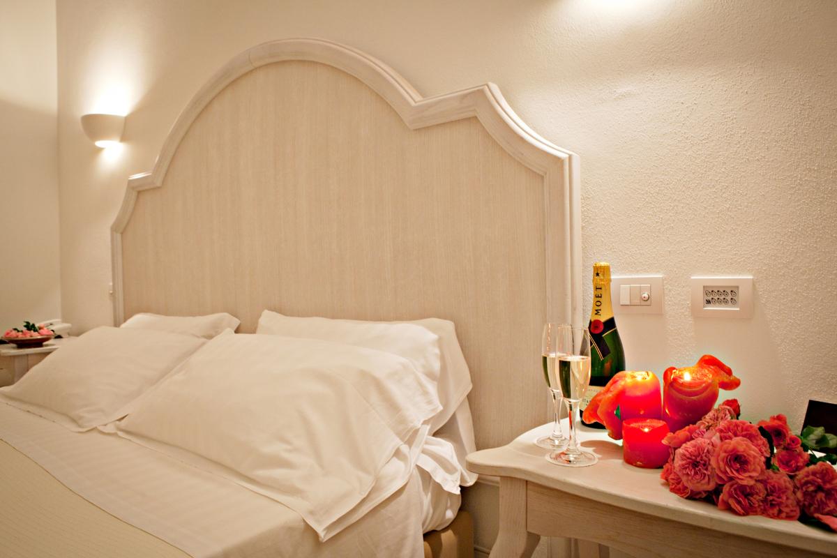 Tarthesh Hotel Guspini -  Camera Camera Deluxe 1