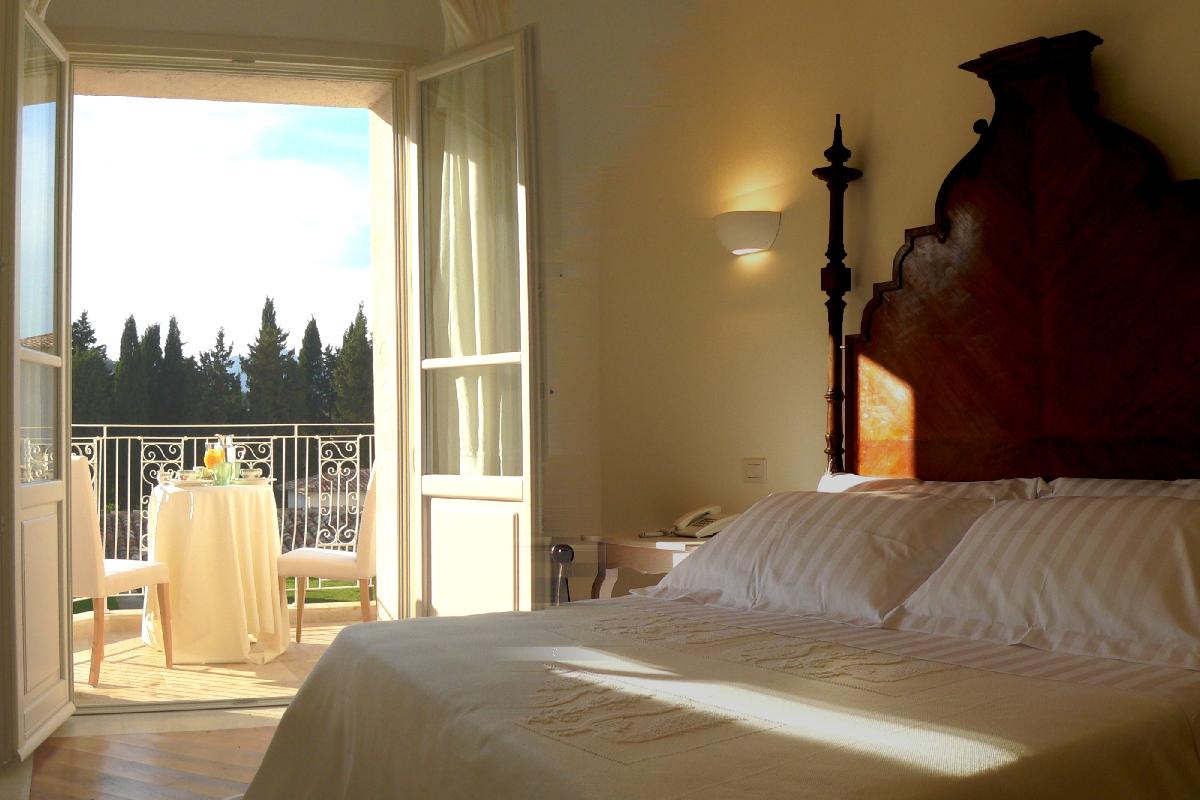 Tarthesh Hotel Guspini -  Camera Suite Antichi Sogni 1